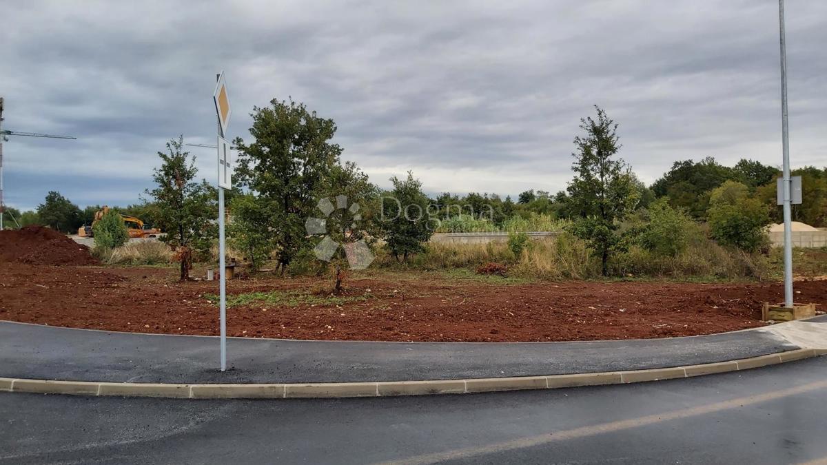 Zemljišče Poreč, 2.420m2
