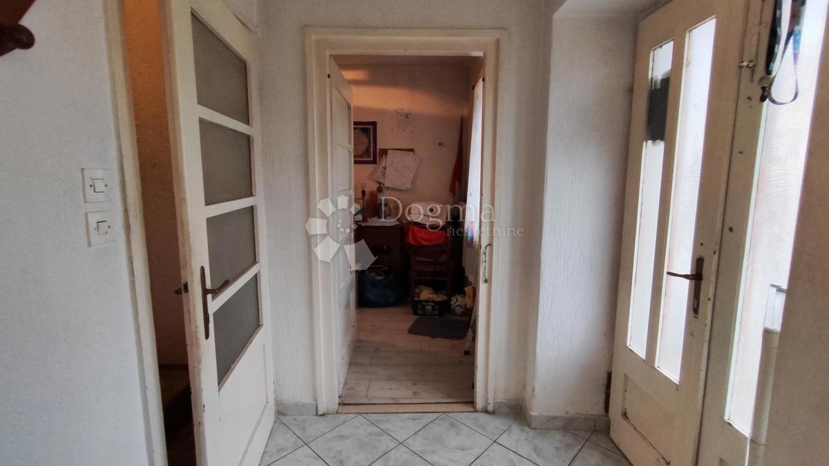 Hiša Dražice, Jelenje, 203m2