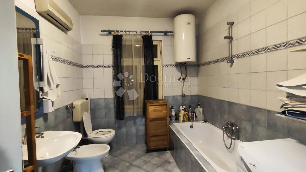 Hiša Dražice, Jelenje, 203m2