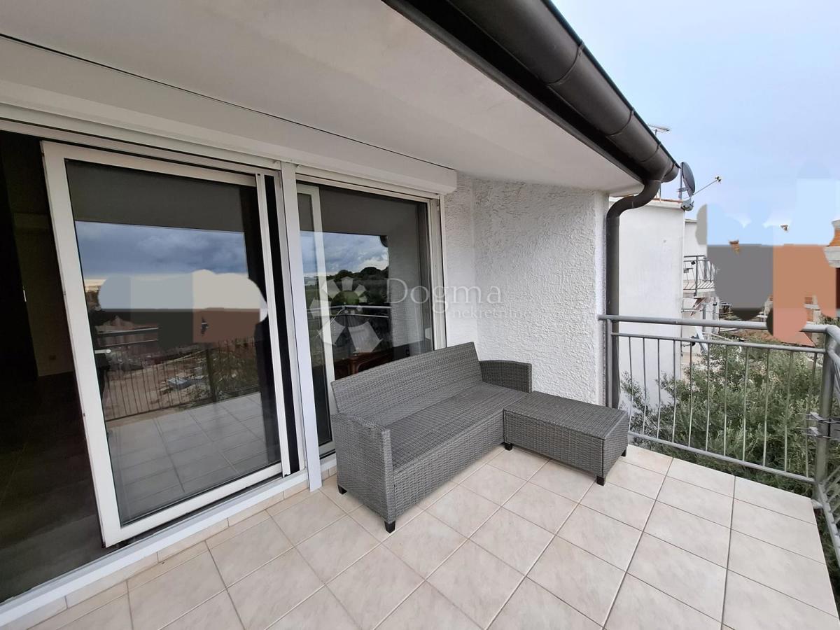 POREČ - Apartma 88m2 800m od morja s pogledom na morje