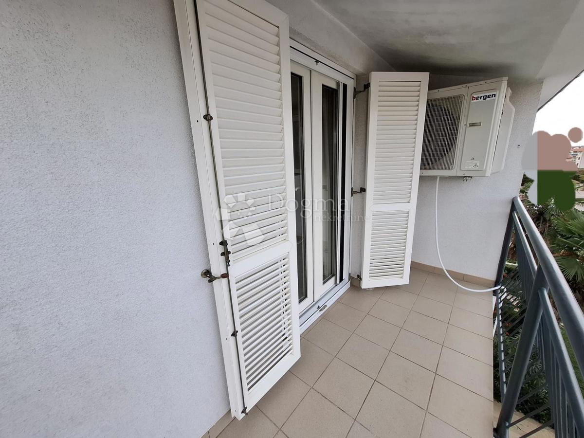POREČ - Apartma 88m2 800m od morja s pogledom na morje