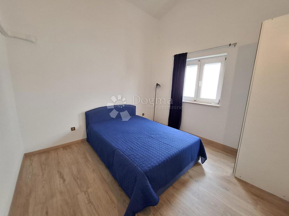POREČ - Apartma 88m2 800m od morja s pogledom na morje