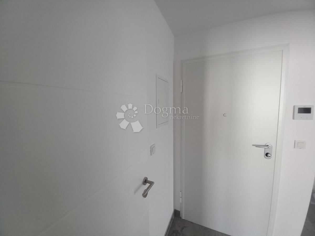 Crikvenica, novogradnja, samo pri nas