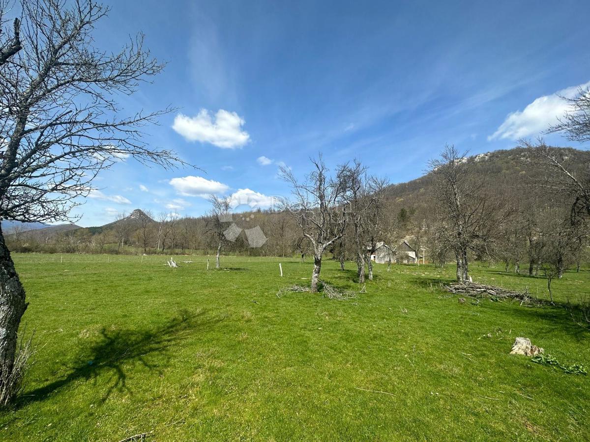 Hiša Donje Pazarište, Gospić - Okolica, 200m2