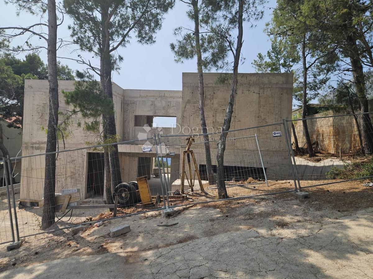 NEVERJETNA VILA NA HVARU, LUKSUZ IN ELEGANCA - Z BAZENOM IN POGLEDOM NA MORJE, Sveta Nedjelja, Hvar,