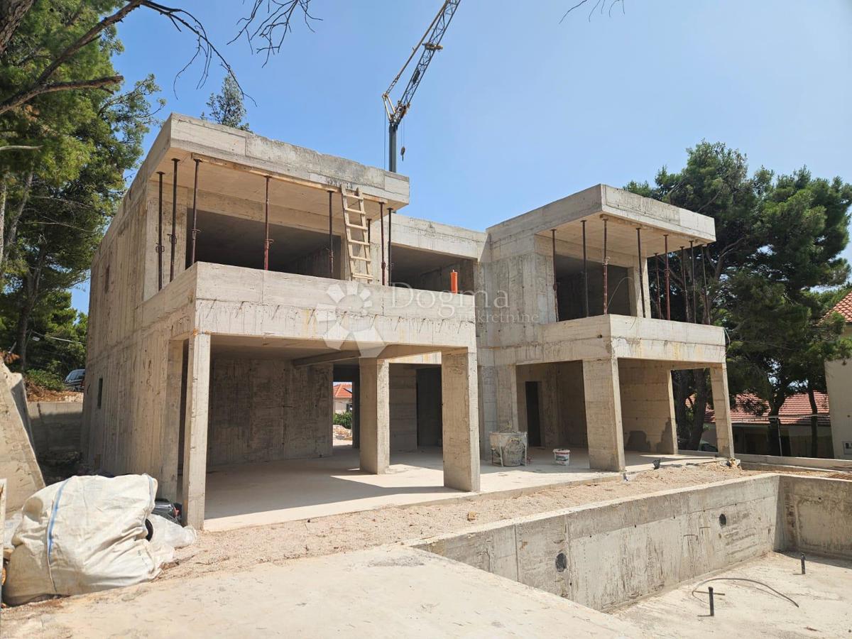 NEVERJETNA VILA NA HVARU, LUKSUZ IN ELEGANCA - Z BAZENOM IN POGLEDOM NA MORJE, Sveta Nedjelja, Hvar,