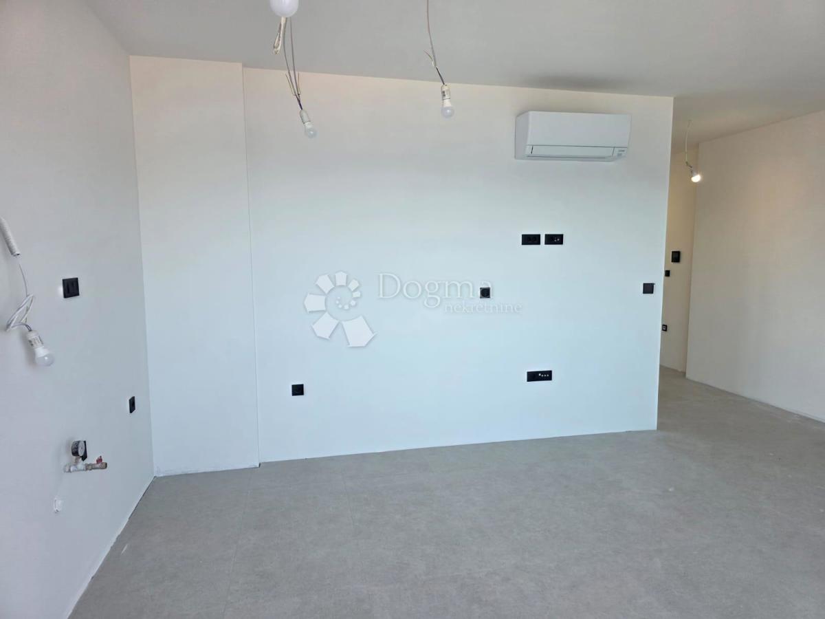 Stanovanje Ražanj, Rogoznica, 63,52m2