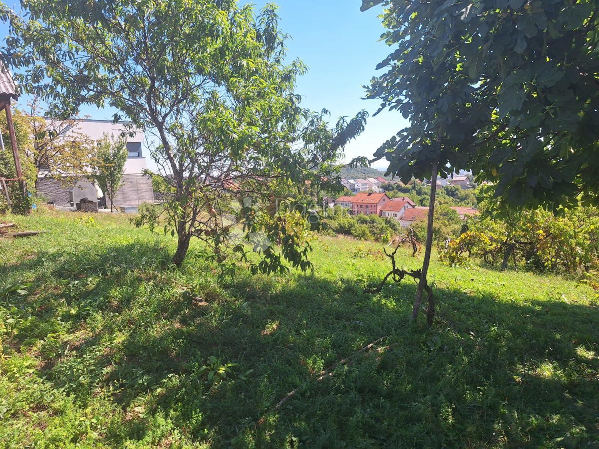 Zazidljivo zemljišče Mikulići, Črnomerec, 20.000m2
