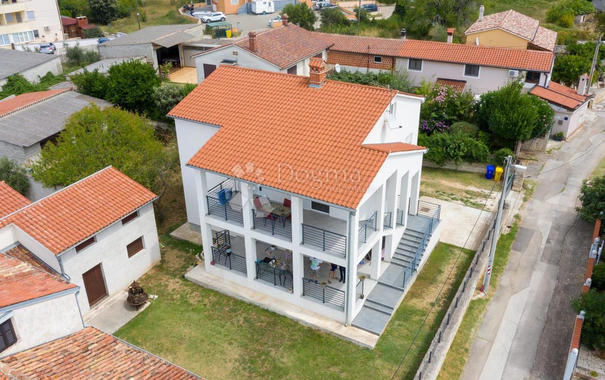 Hiša Ližnjan, 326,48m2