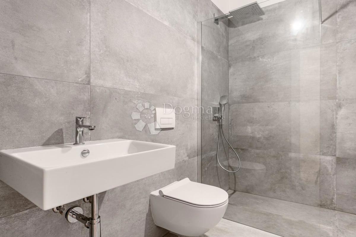 Stanovanje Pećine, Rijeka, 108,17m2