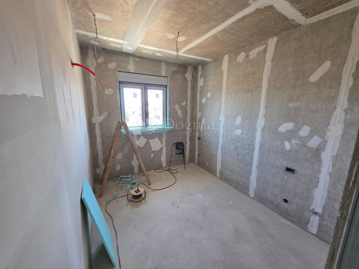 Stanovanje Kaštel Kambelovac, Kaštela, 180,91m2