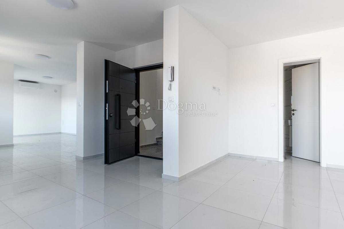 Apartma Crikvenica, 124m2
