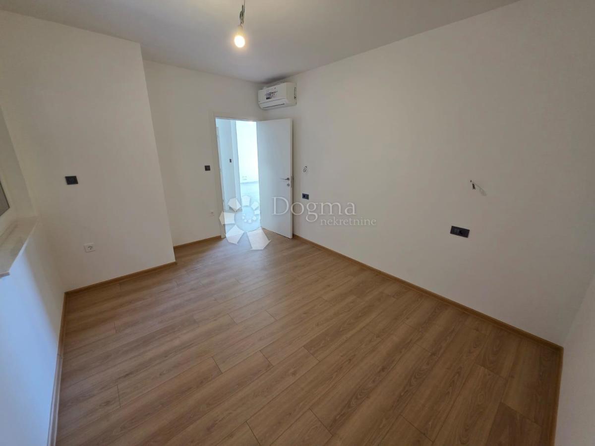 Stanovanje Primošten, 68,36m2