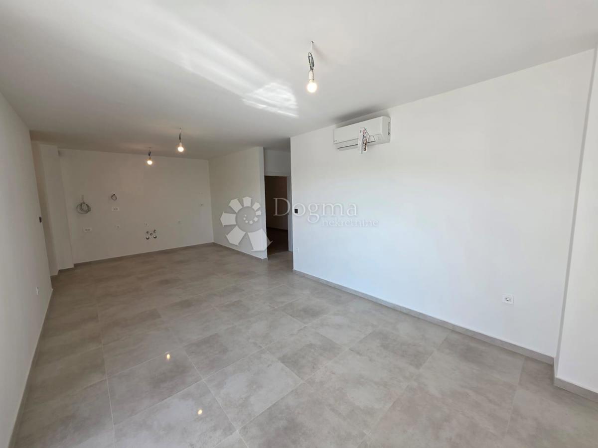 Stanovanje Primošten, 68,36m2