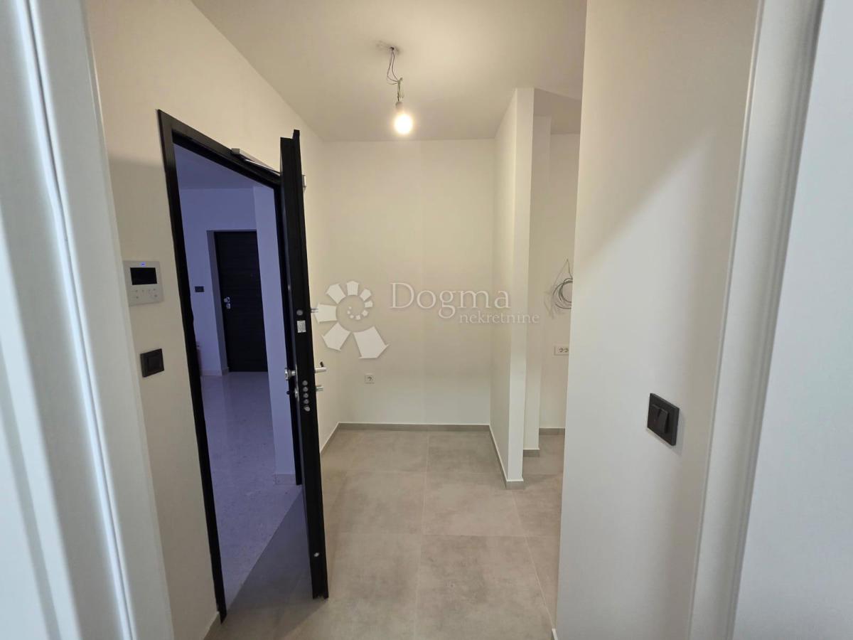 Stanovanje Primošten, 68,36m2