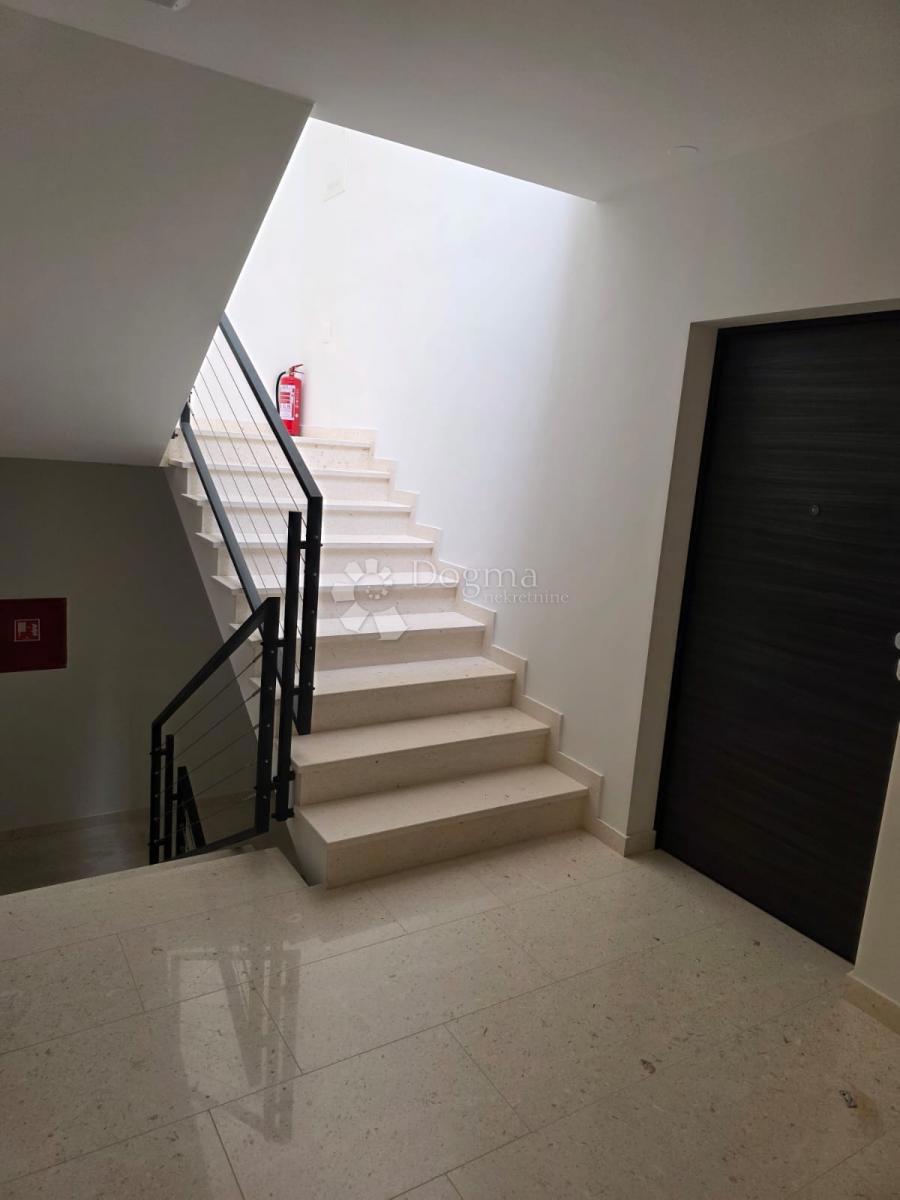 Stanovanje Primošten, 68,36m2