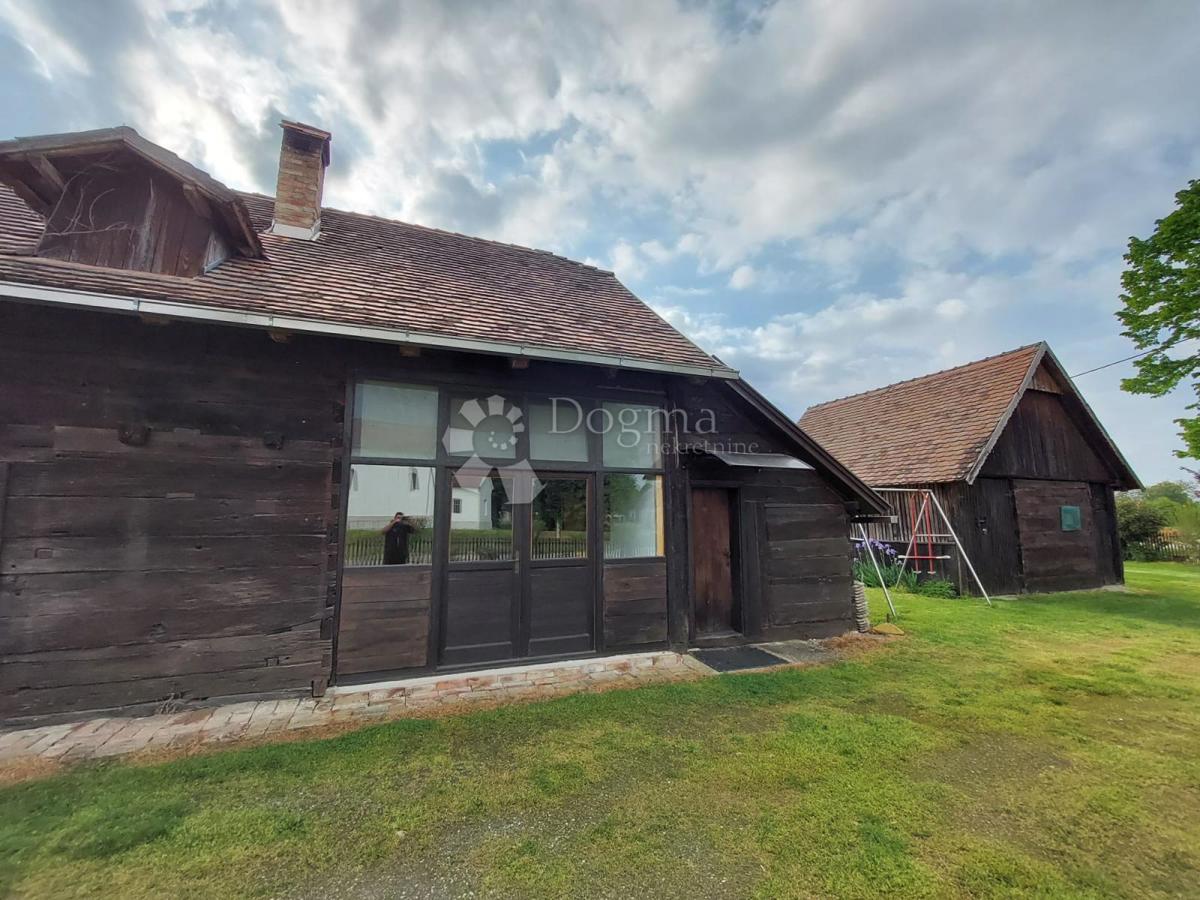 Hiša Lonja, Sisak - Okolica, 3.983m2
