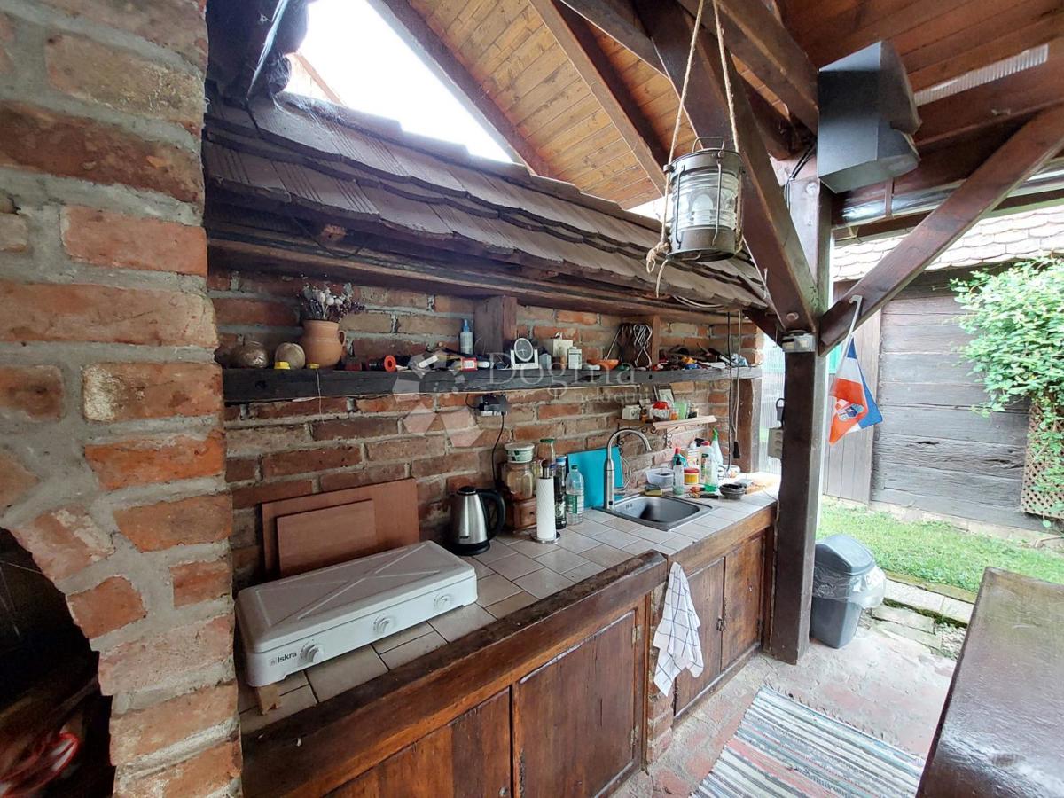 Hiša Lonja, Sisak - Okolica, 3.983m2