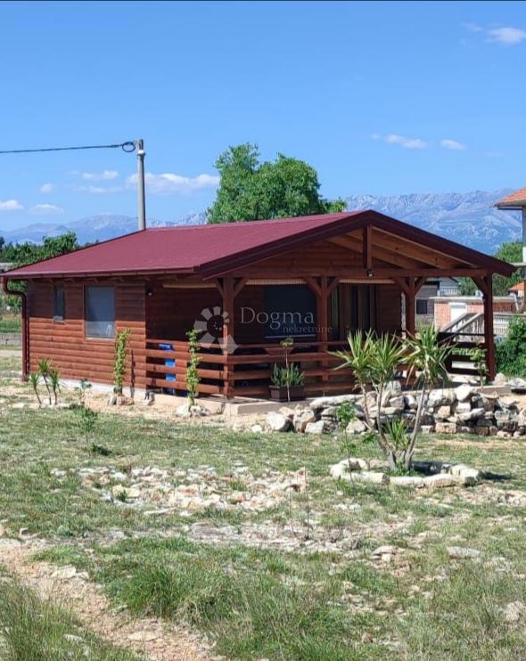 Zazidljivo zemljišče Pridraga, Novigrad, 734m2