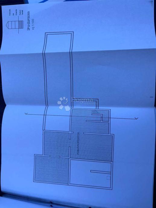 Poslovni prostor 457 m² – center Preka, Ugljan, pritličje