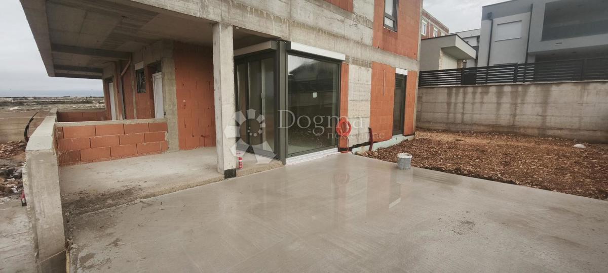 Stanovanje Povljana, 82,90m2