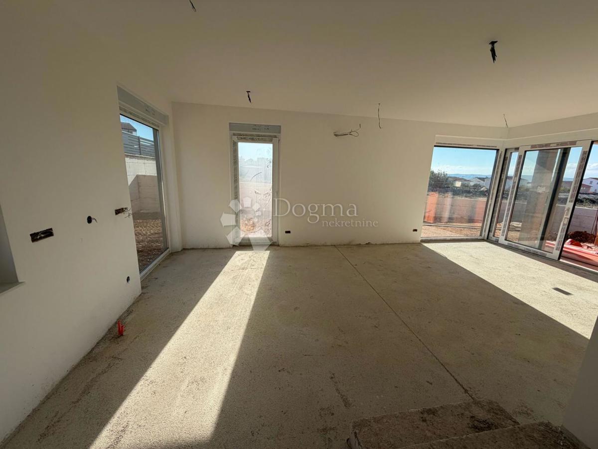 Stanovanje Povljana, 82,90m2