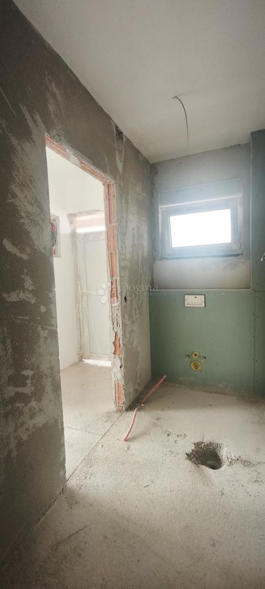 Stanovanje Povljana, 82,90m2