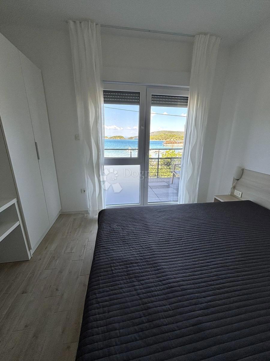 Hiša Supetarska Draga, Rab, 420m2