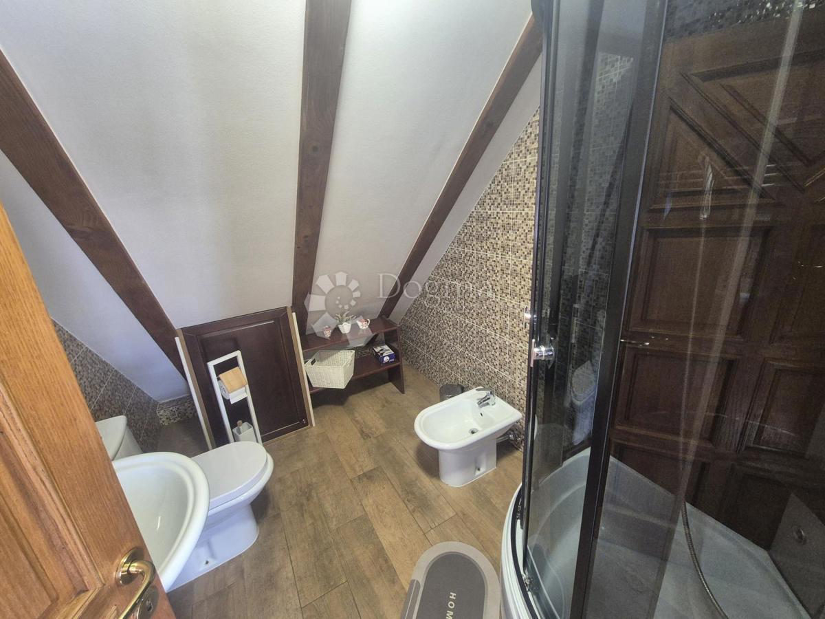 Hiša Gorkovec, Klanjec, 220m2