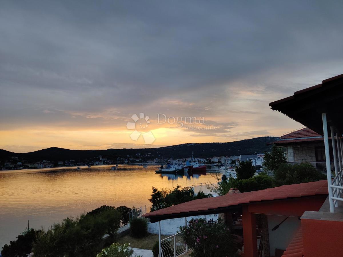 Hiša Vinišće, Marina, 130m2