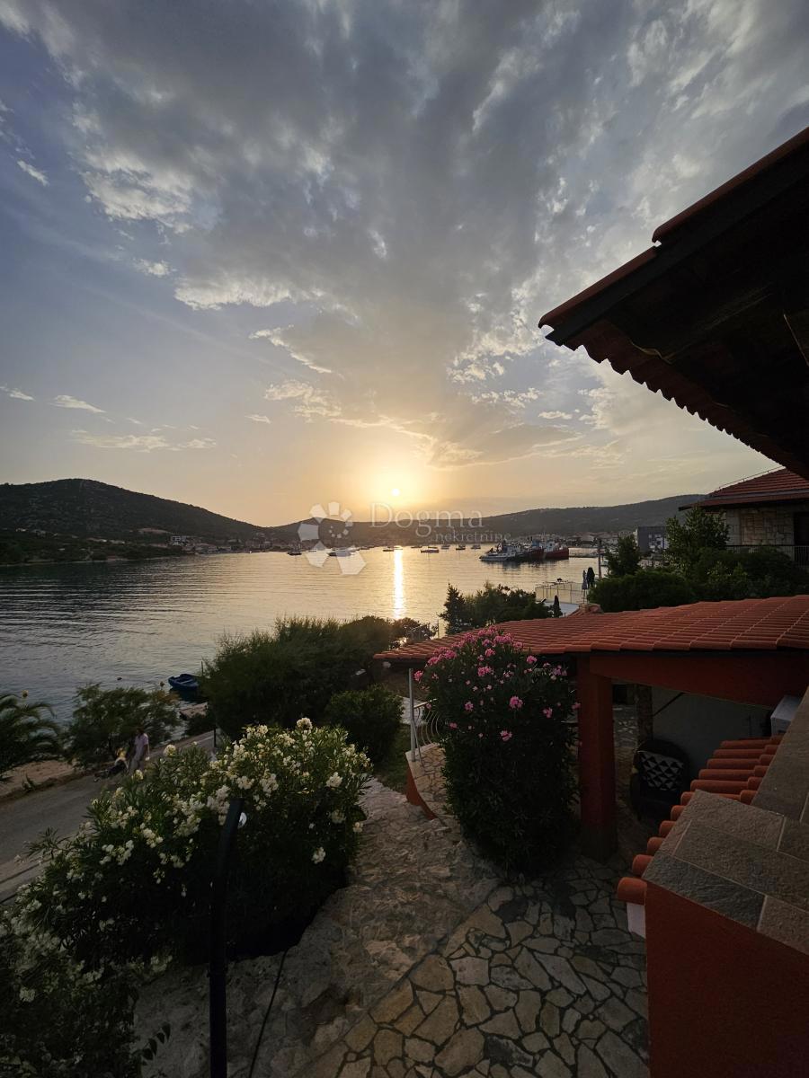 Hiša Vinišće, Marina, 130m2