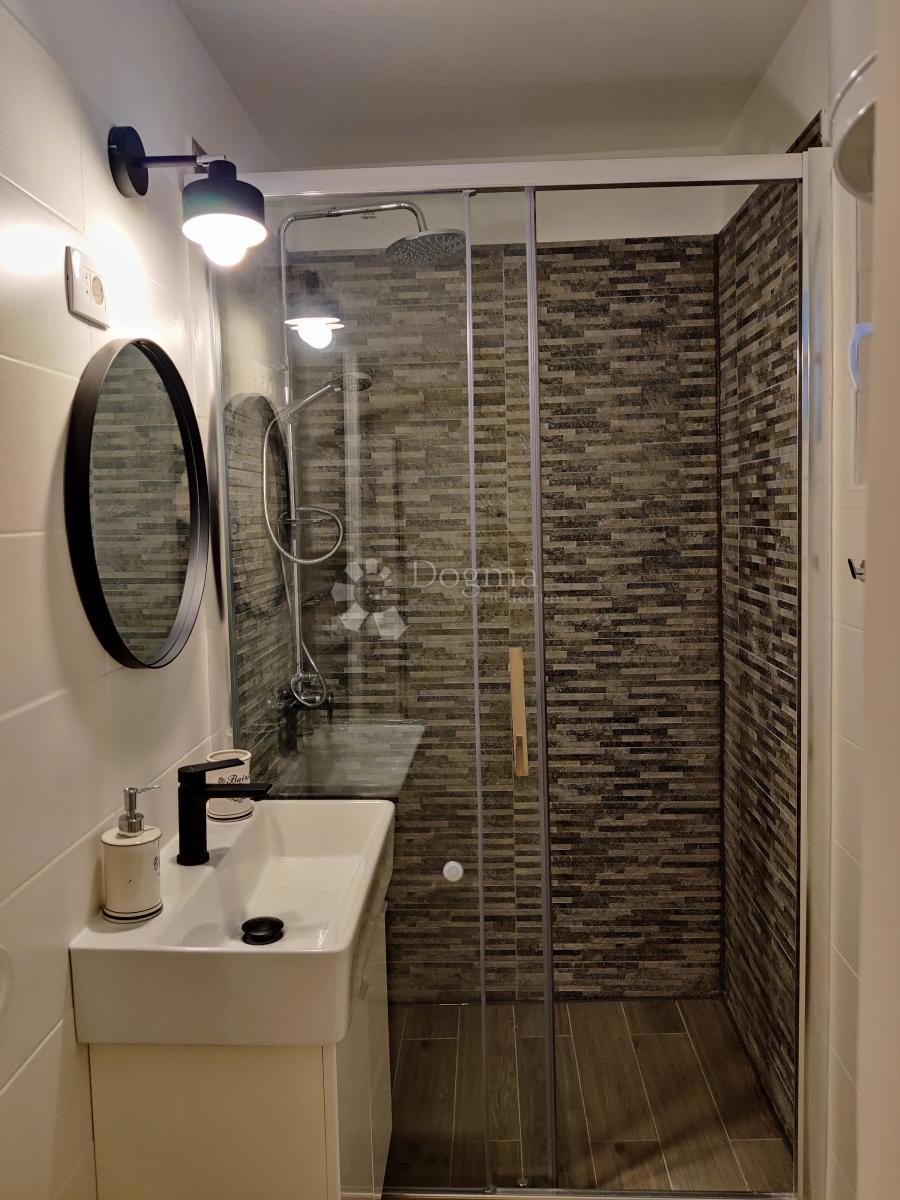 Hiša Vinišće, Marina, 130m2