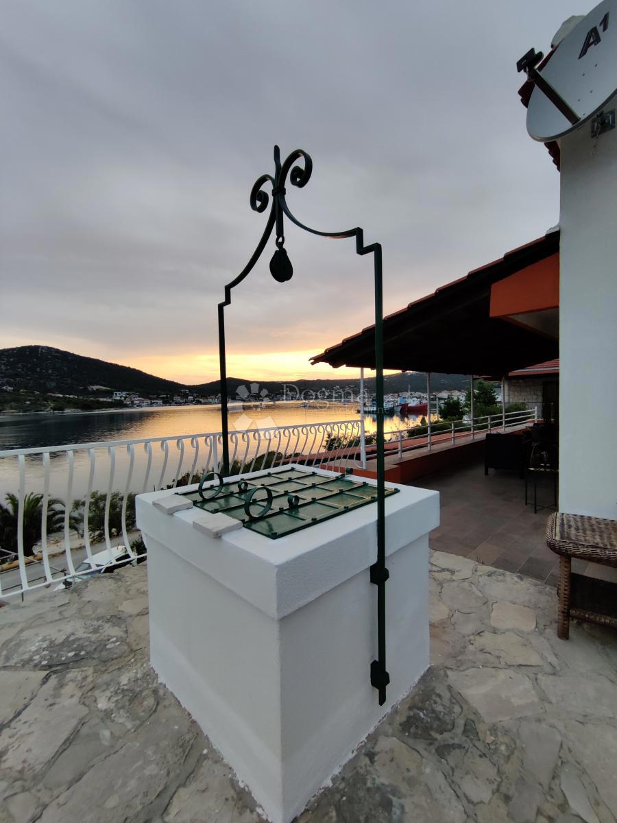 Hiša Vinišće, Marina, 130m2
