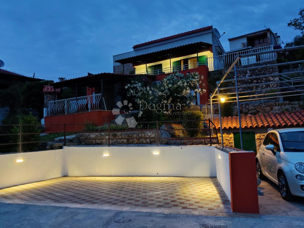 Hiša Vinišće, Marina, 130m2