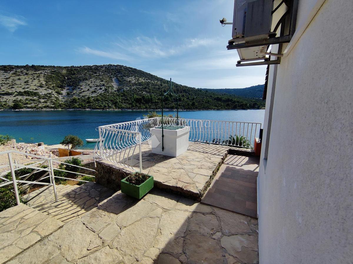 Hiša Vinišće, Marina, 130m2