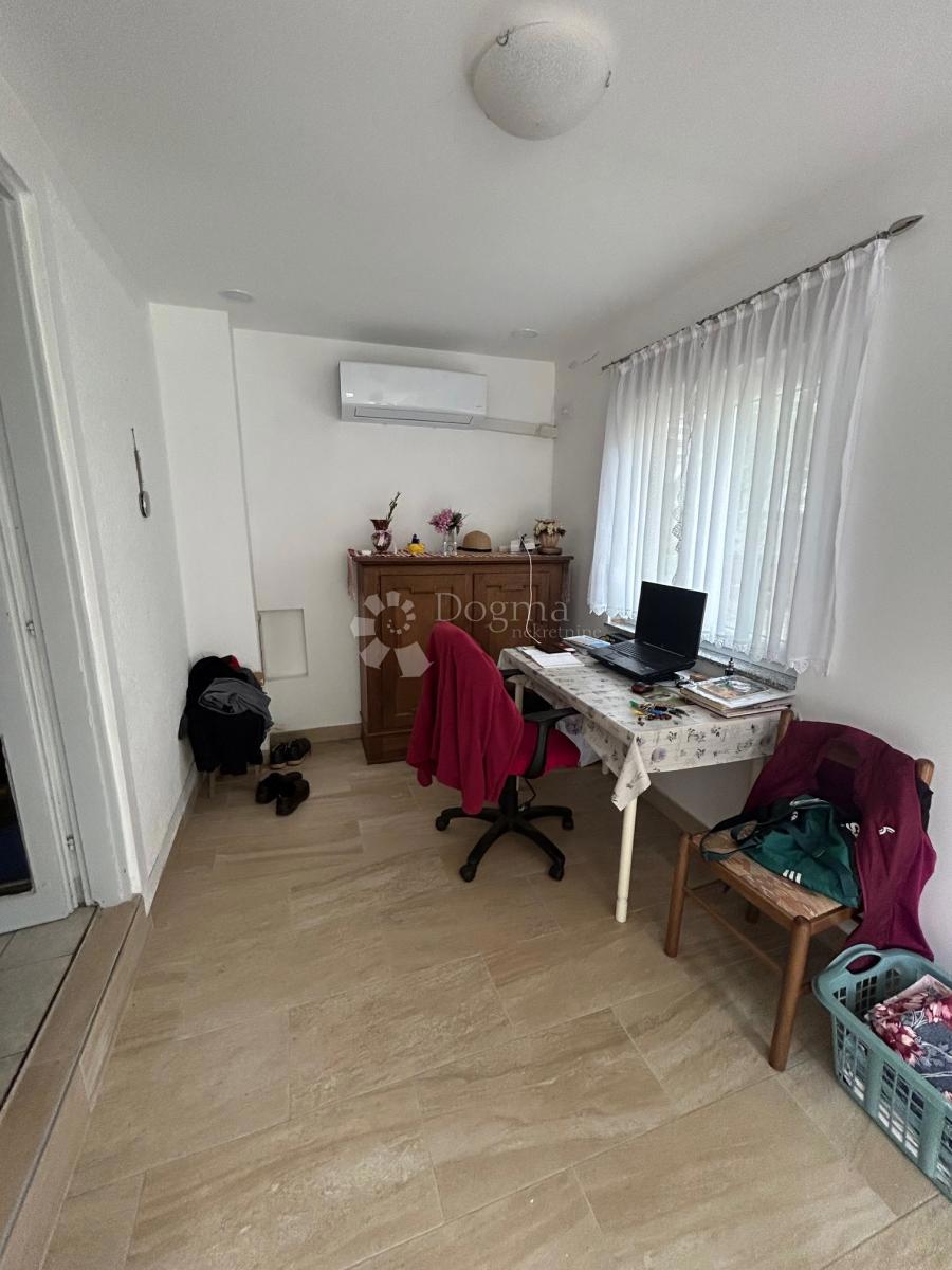 Hiša Risika, Vrbnik, 101m2
