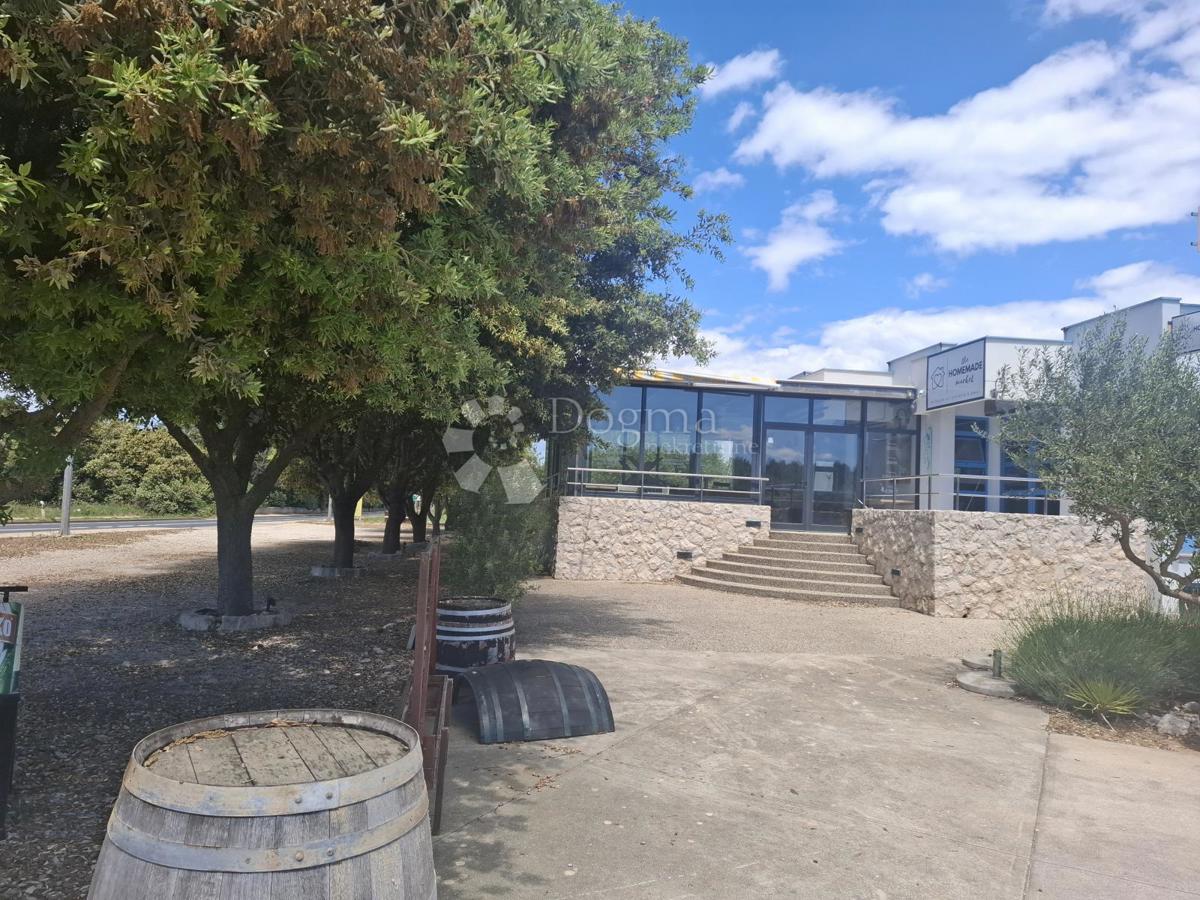 Poslovni prostor Zaton, Nin, 502m2