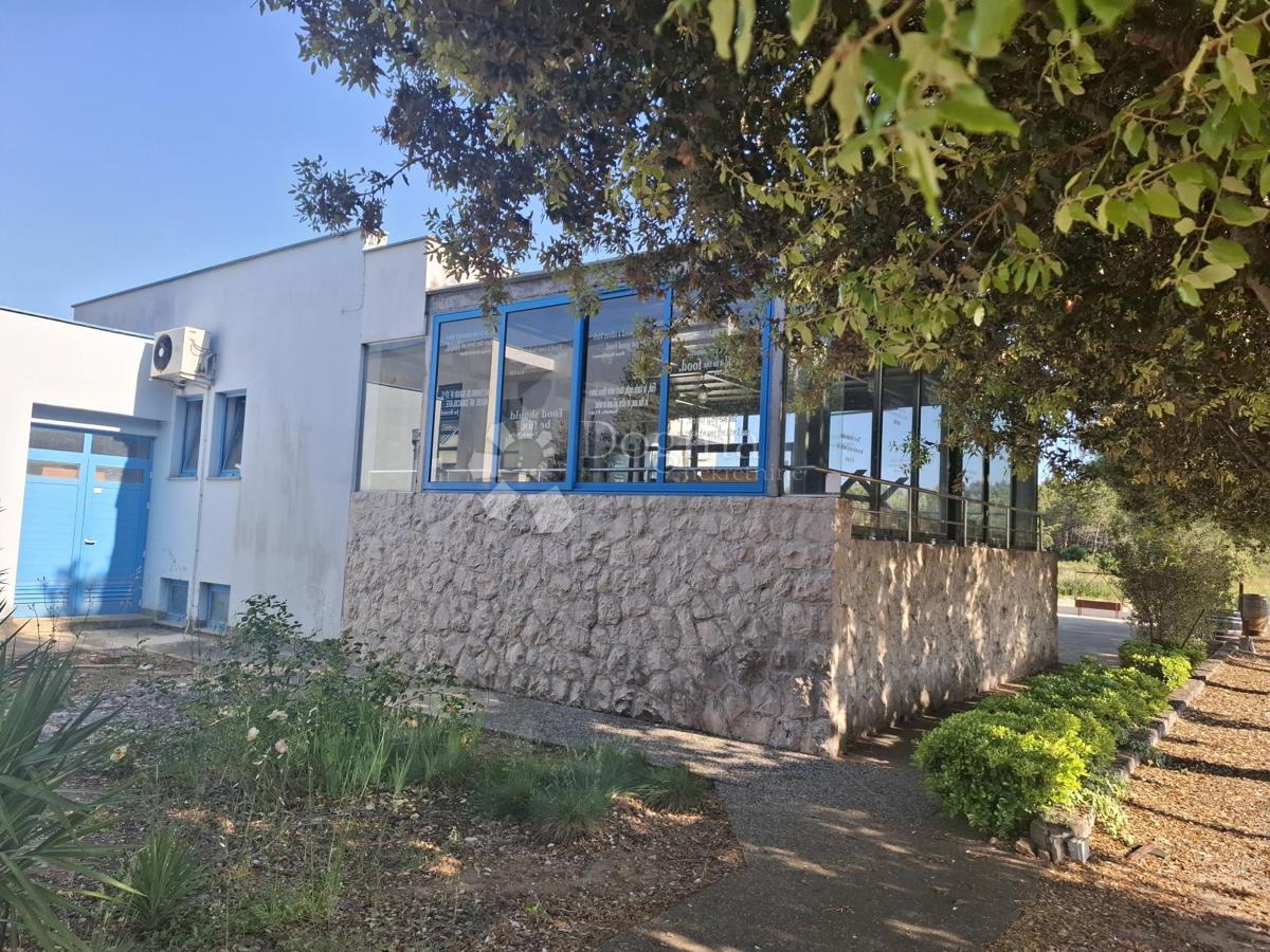 Poslovni prostor Zaton, Nin, 502m2