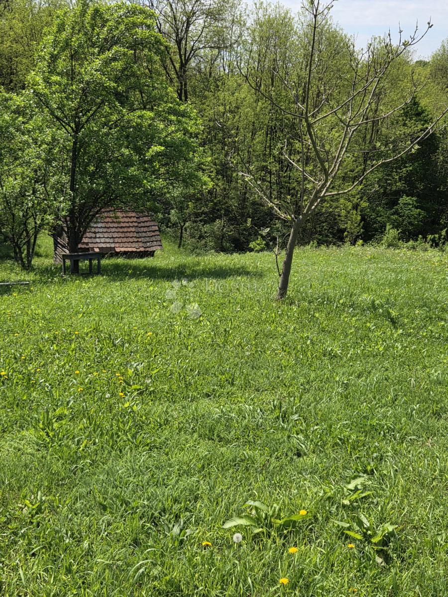 Zazidljivo zemljišče Hrebinec, Brckovljani, 762m2