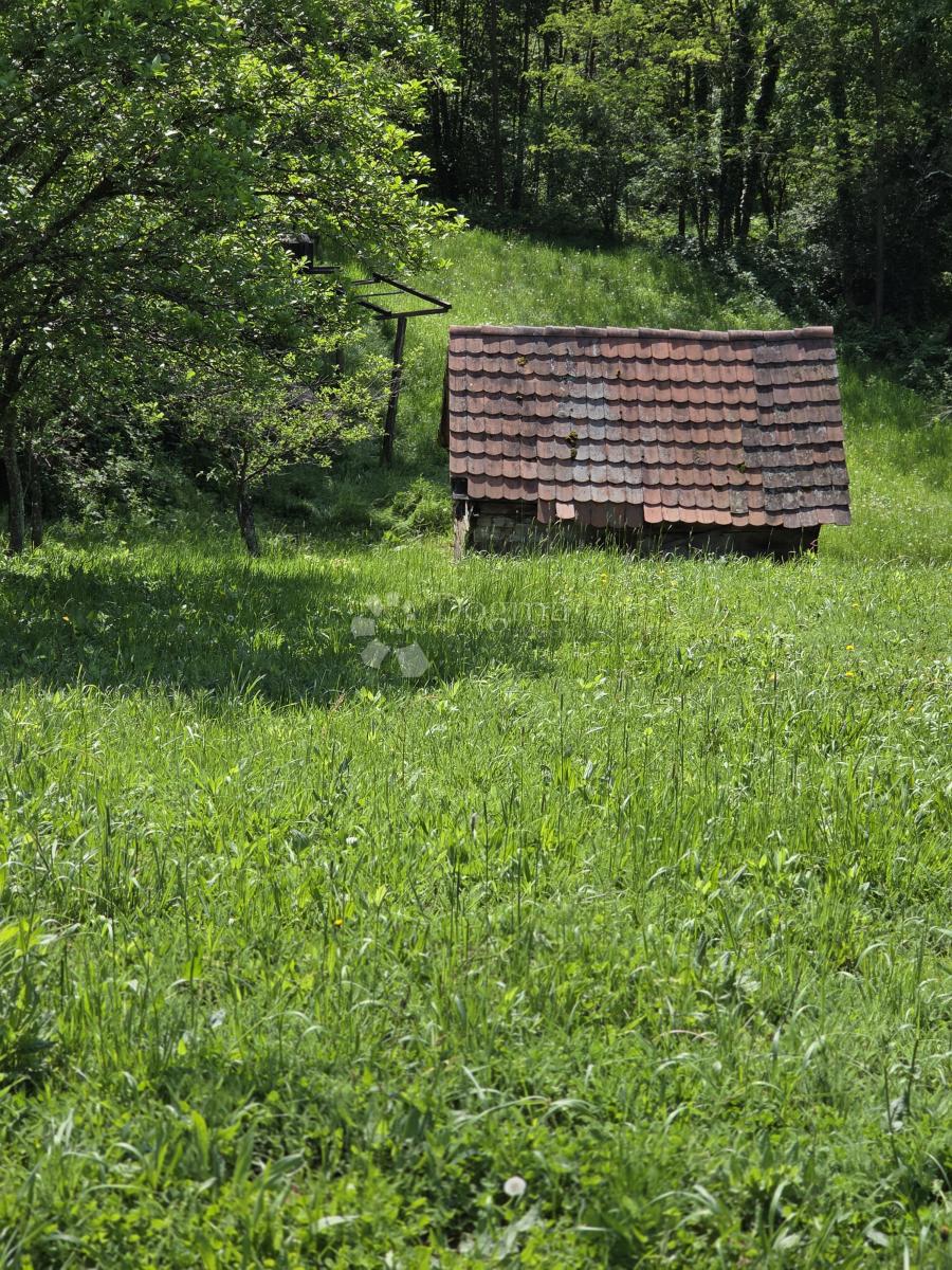 Zazidljivo zemljišče Hrebinec, Brckovljani, 762m2
