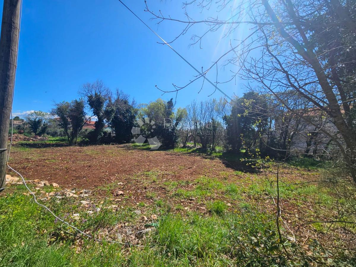 Zazidljivo zemljišče Pavićini, Marčana, 1.032m2