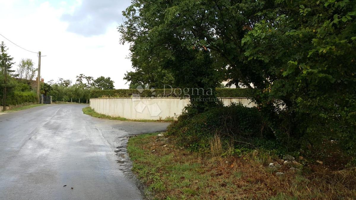 Zazidljivo zemljišče Pavićini, Marčana, 1.032m2