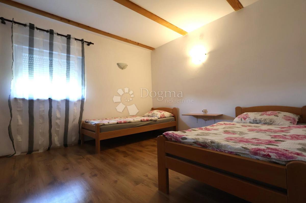 Hiša Peroj, Vodnjan, 180m2