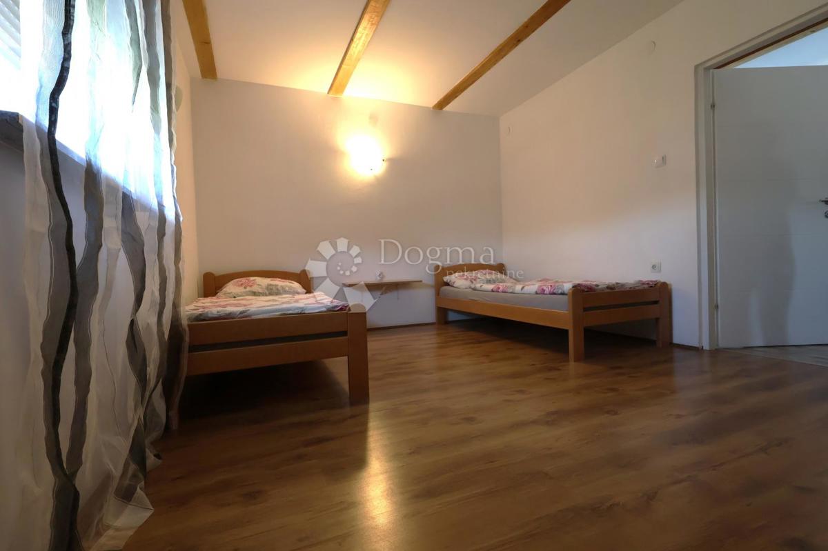 Hiša Peroj, Vodnjan, 180m2