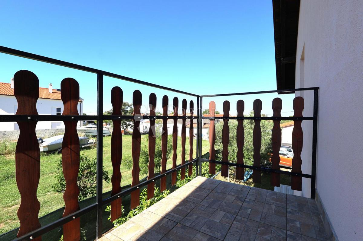 Hiša Peroj, Vodnjan, 180m2