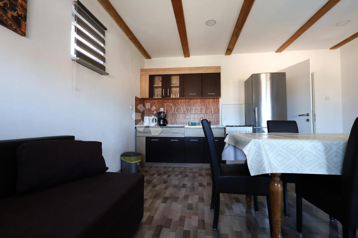 Hiša Peroj, Vodnjan, 180m2