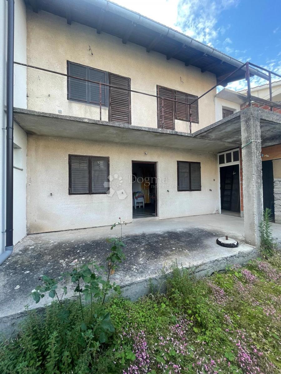 Hiša Tribunj, 120m2