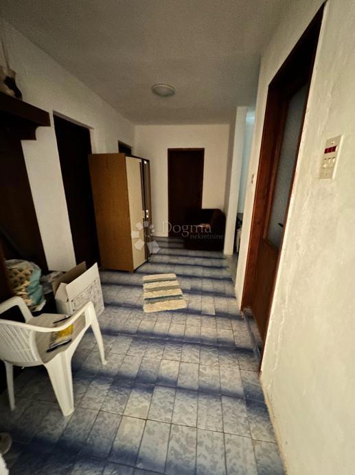 Hiša Tribunj, 120m2