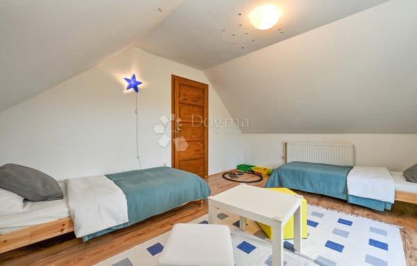 Hiša Trški Vrh, Krapina - Okolica, 180m2