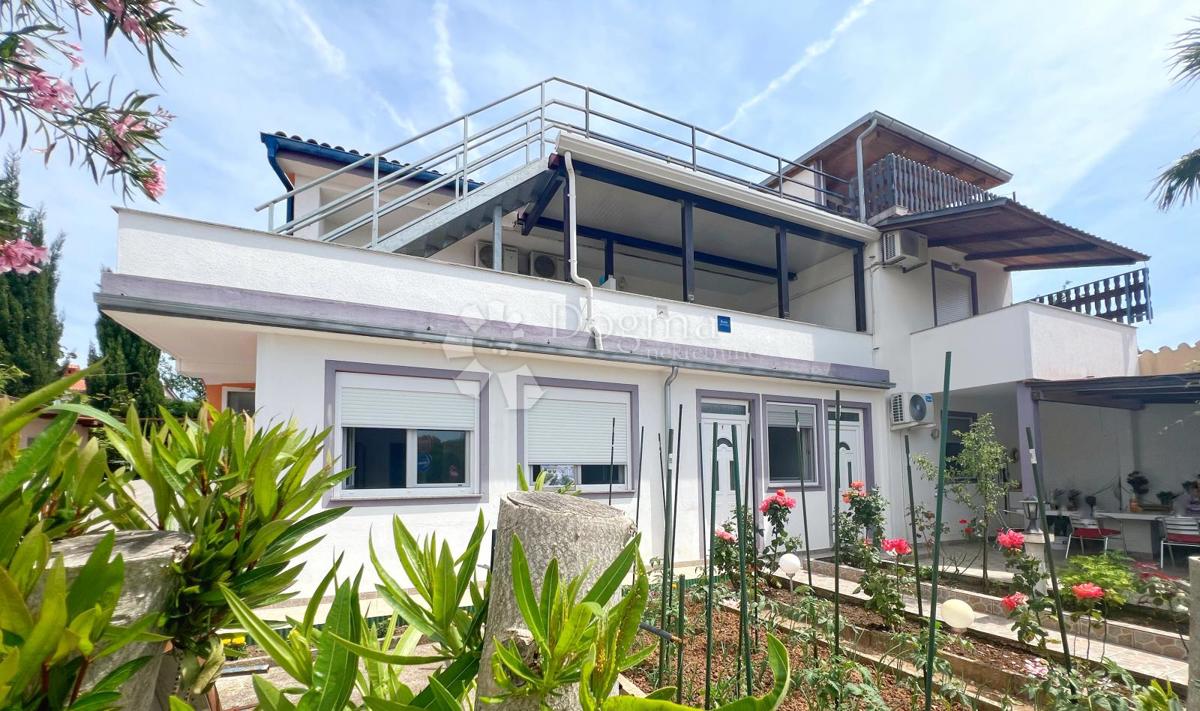 Hiša Medulin, 360m2